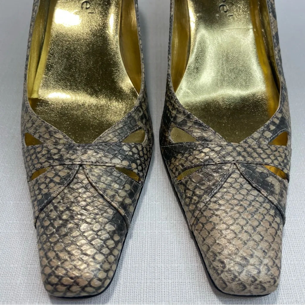 J Renee Women’s Size 9N Marion Gold/Cream Faux Snakeskin Kitten Heel Pumps Brown - Image 4