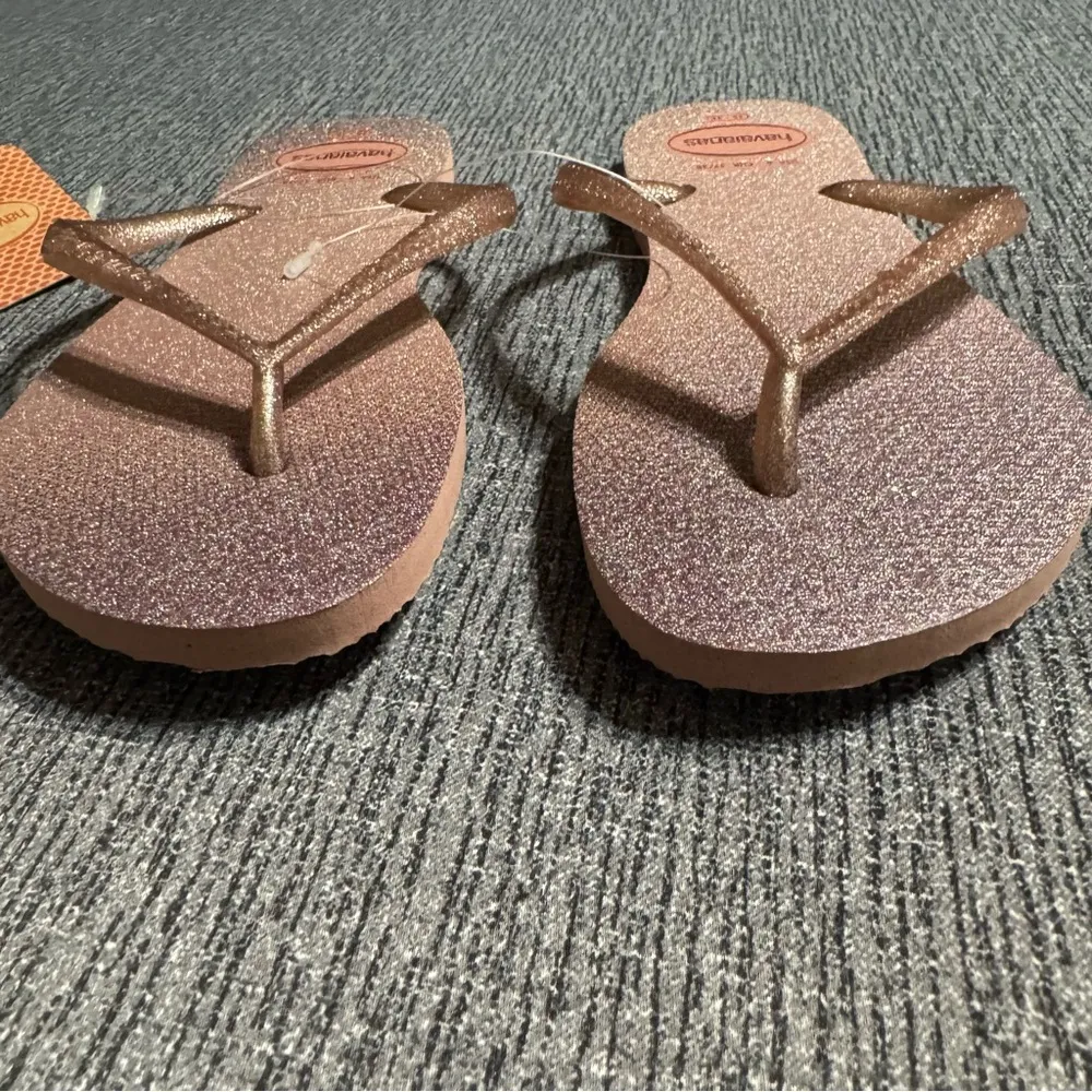 Havaianas Slim Gloss Flip Flops - Image 3