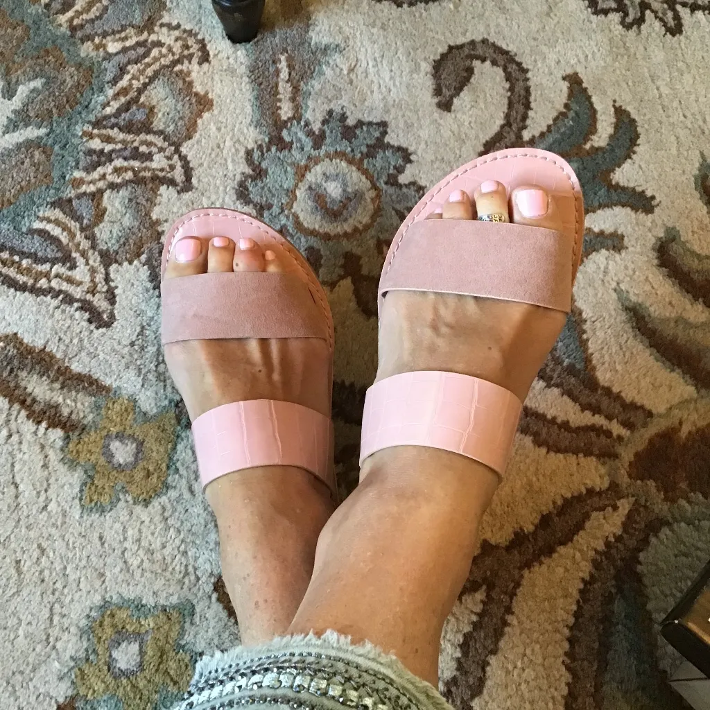 💝Qupid blush faux suede/leather sandal - Image 2