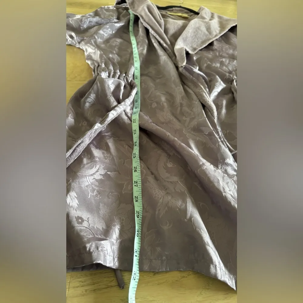 VTG gold label Victoria’s Secret robe purple foliage OSFA - Image 12