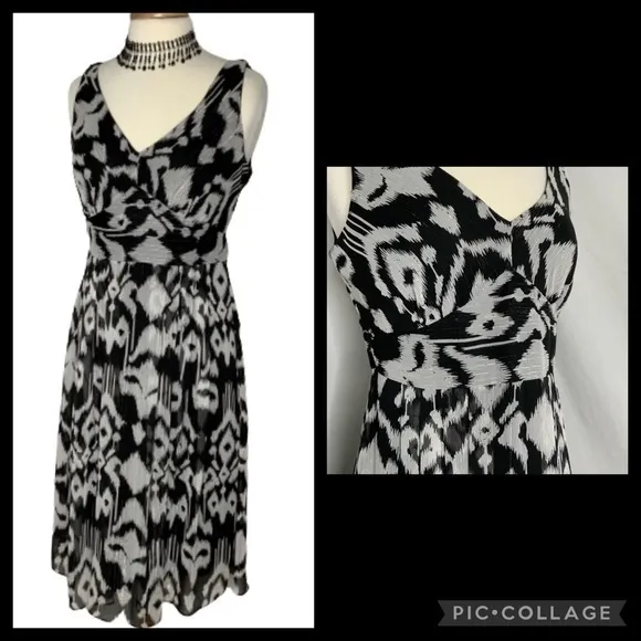 R & M Richards Black & Silver Metallic V Neck Sleeveless Dress 8 - Image 2