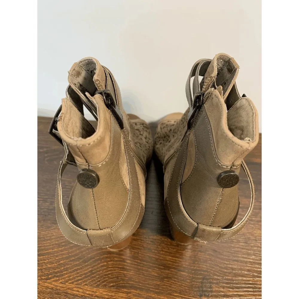 Women's Maizy Peep Toe Laser Cut-Out Chunky Heel Tan Booties Sz 9.5 - Image 4