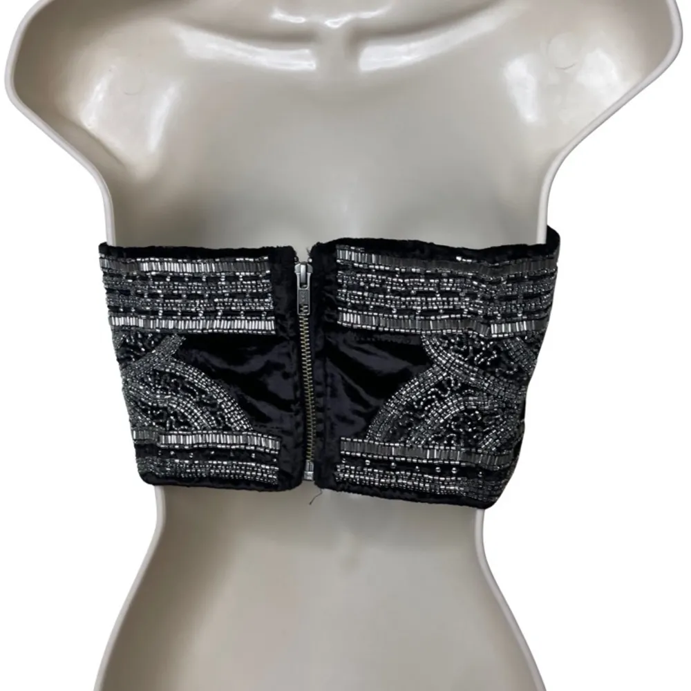 UO Kimchi Blue Black Velvet Silver Embelished Beaded crop Top Festival sz s - Image 5