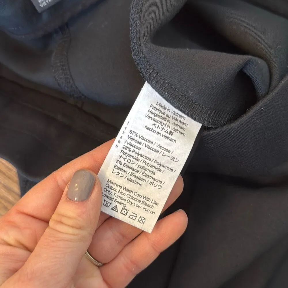 J.Crew Any Day black seam front crop black pant size mp - Image 6