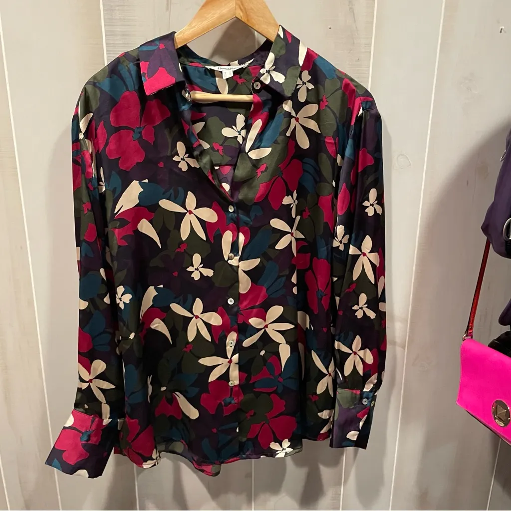 Beautiful silky olive plum plumeria floral button front blouse Haver & Blair Green Size M - Image 8