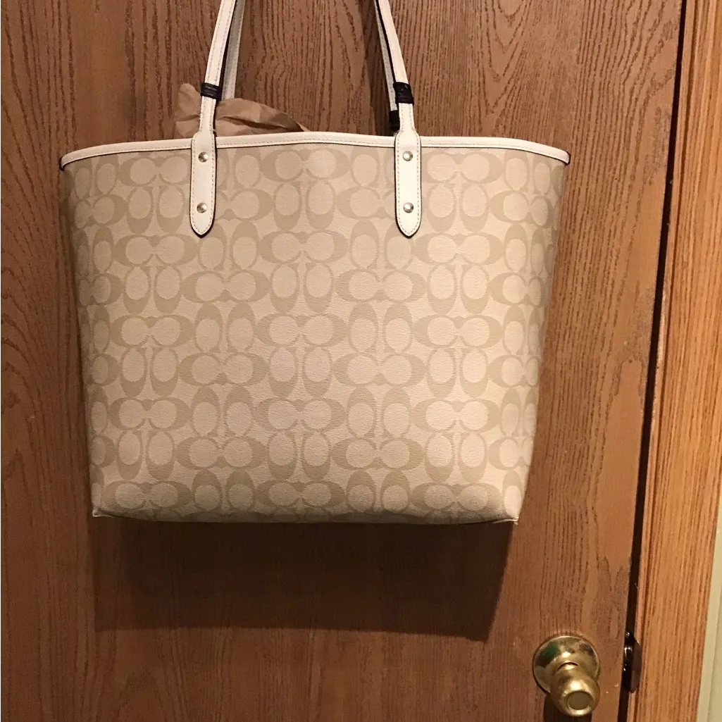 COACH TOWN  TOTE REVERABLE - Image 2