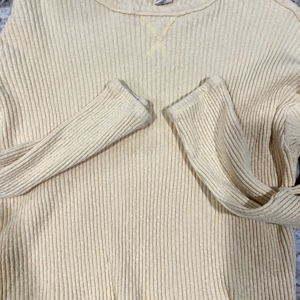 Billabong Yellow Ribbed Long Sleeve - Image 8