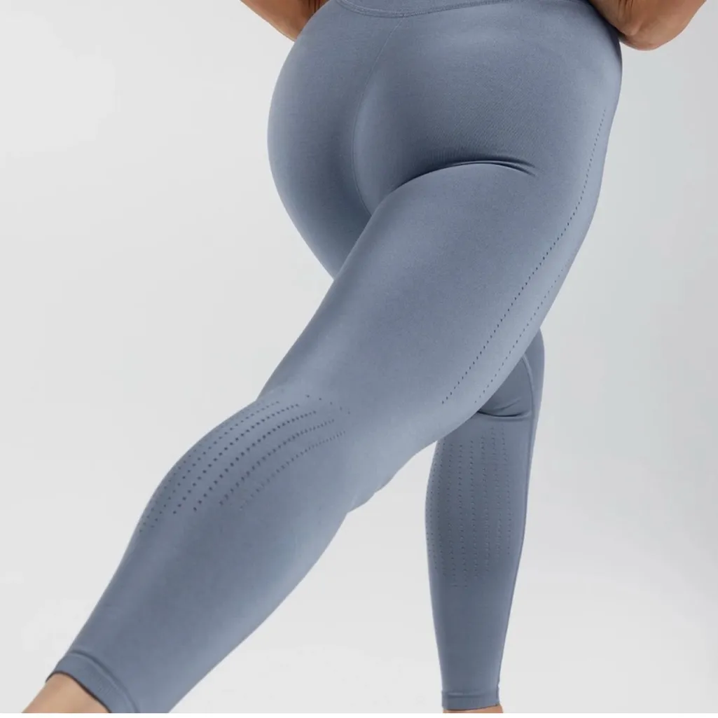 Gymshark sweat seamless leggings size S - Image 2
