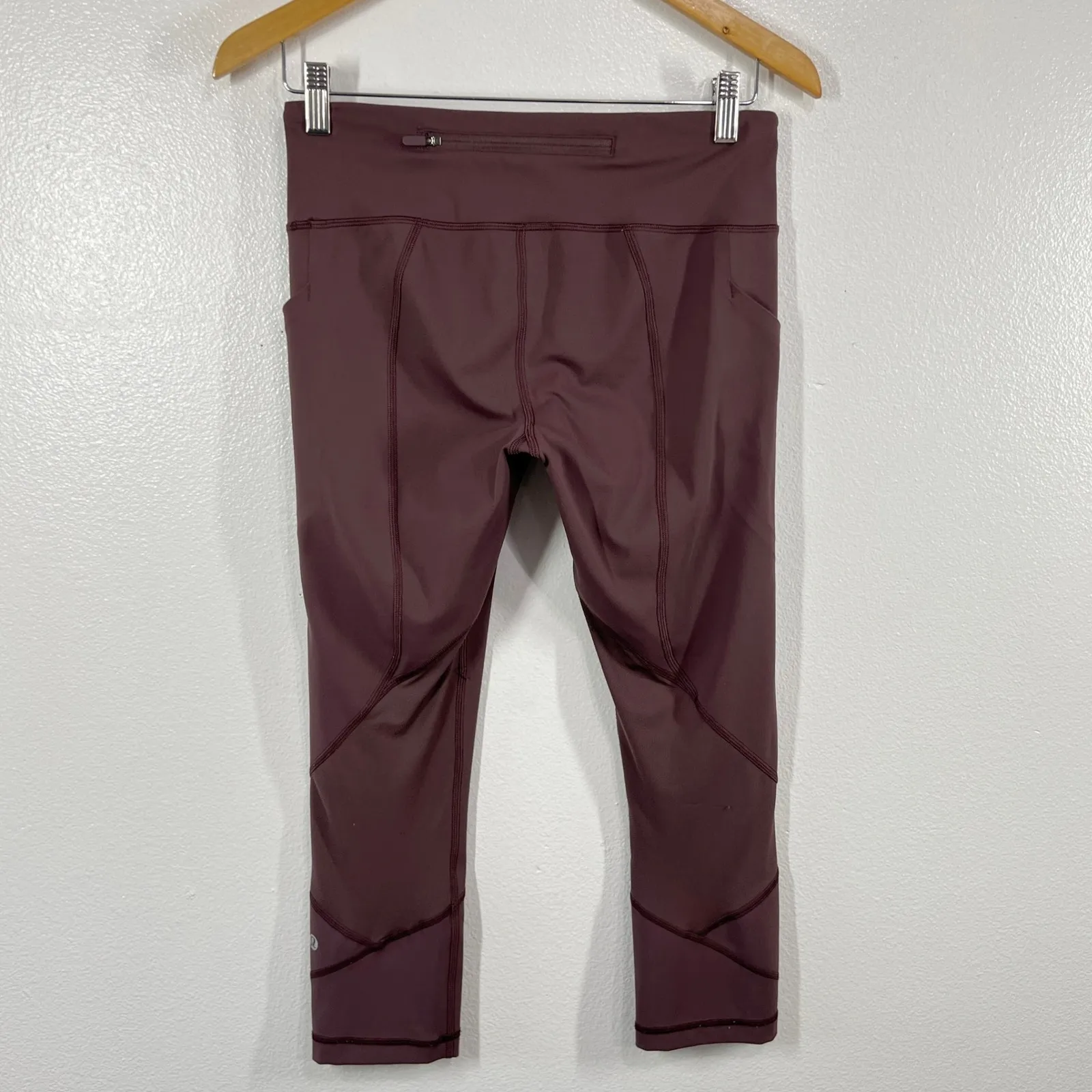 Lululemon Size 6 Power Thru High - Image 3