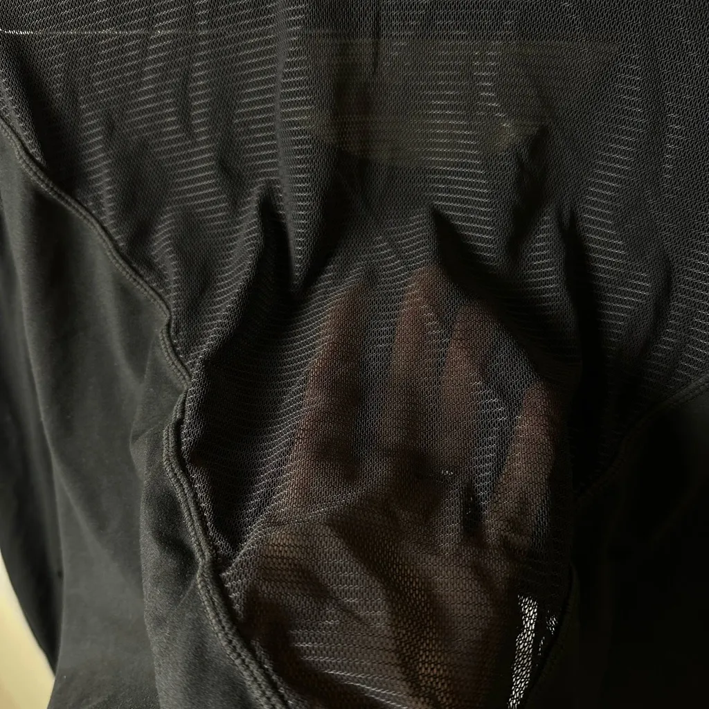 Womens P'tula Black Long Sleeve Workout Crop Top Mesh Back Size Medium - Image 8