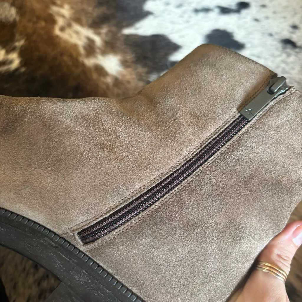 AQUATALIA Tan Lauriston Weatherproof Suede‎ Bootie Size 8.5 - Image 8