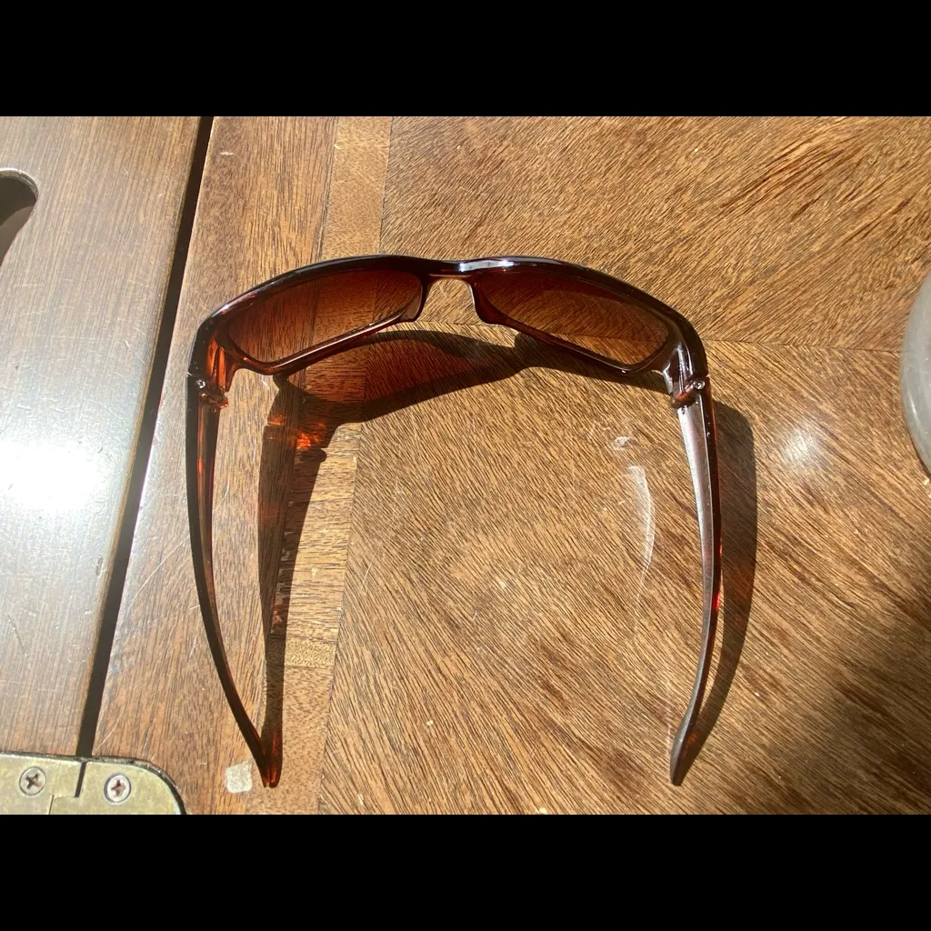 Levi's Sunglasses ☀️ - Image 10