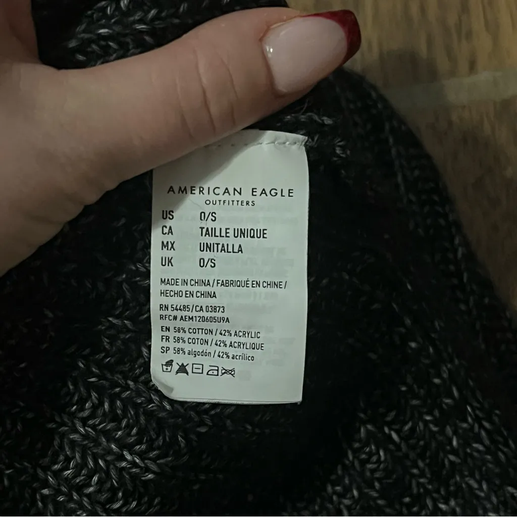 American Eagle Outfitters blanket shawl - Image 7