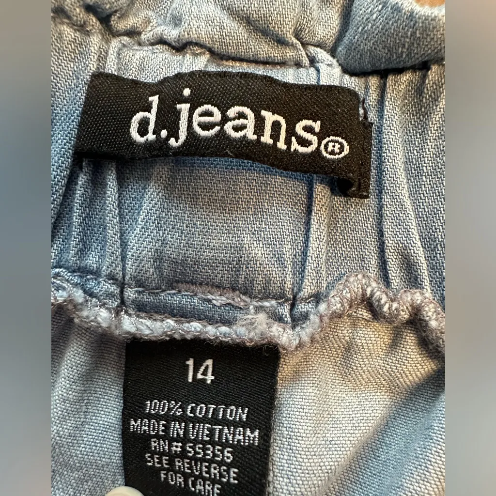 Light wash cotton shorts - Image 3