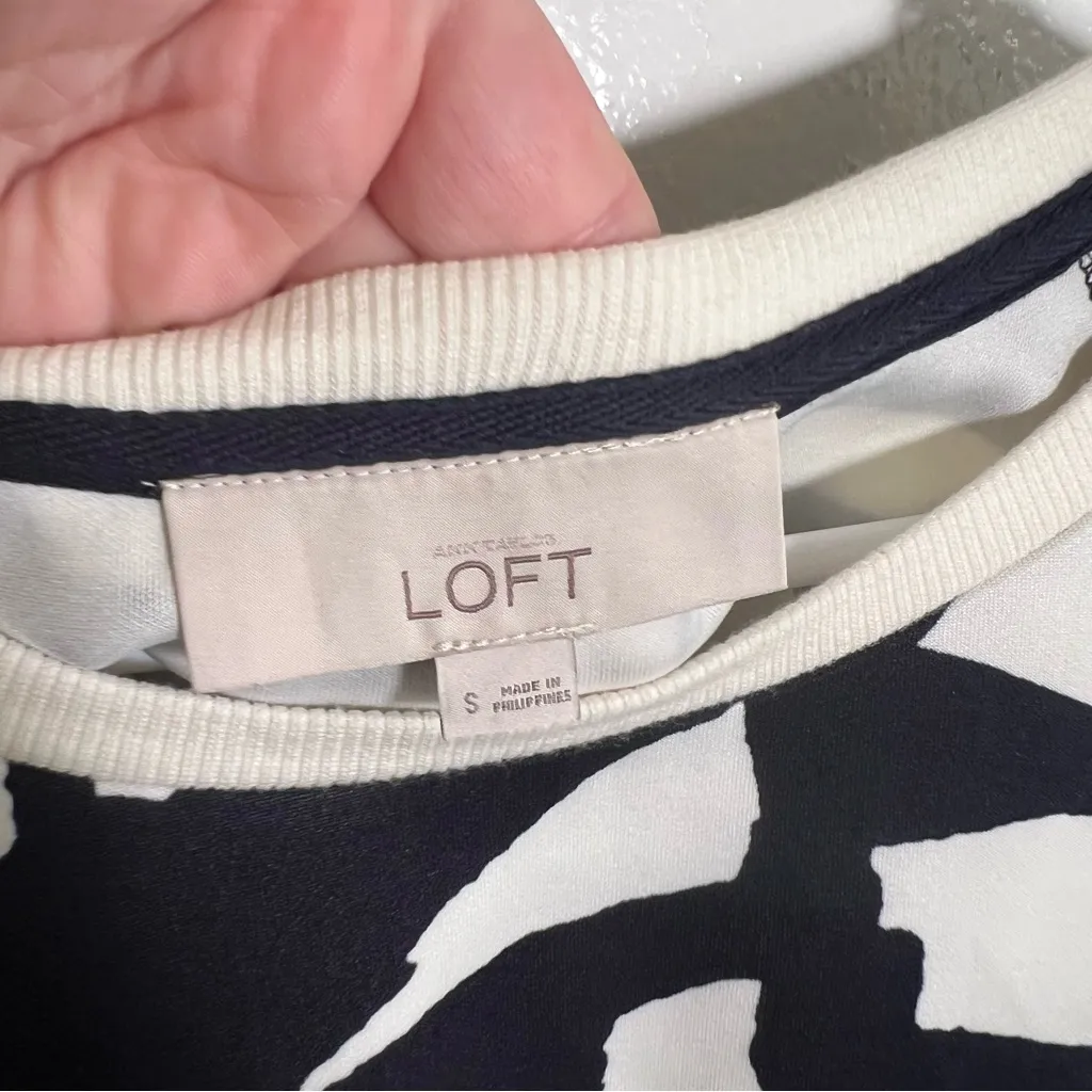 Loft Boxy Sweatshirt Navy Blue White Geometric S - Image 9