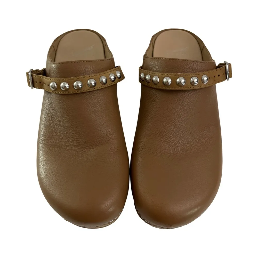 Dansko Britton Tumbled Tan Leather Studded Clogs Size 41 VGUC With Original Box - Image 5