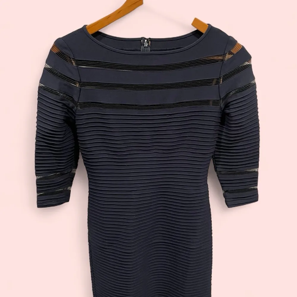 Stunning Tadashi Shoji maxi dress navy with black mesh inserts mermaid magic - Image 3