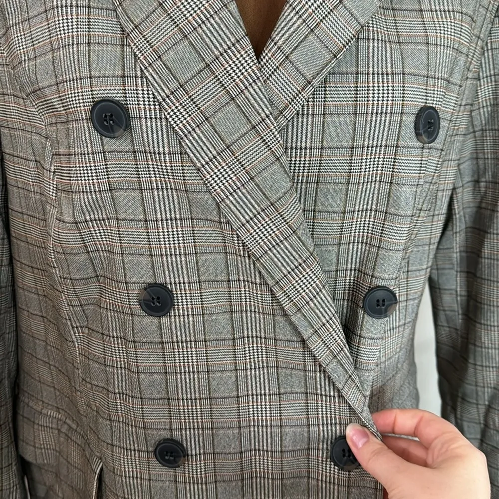 89th + Madison grey and tan double breasted Glen plaid blazer size XL Gray - Image 9