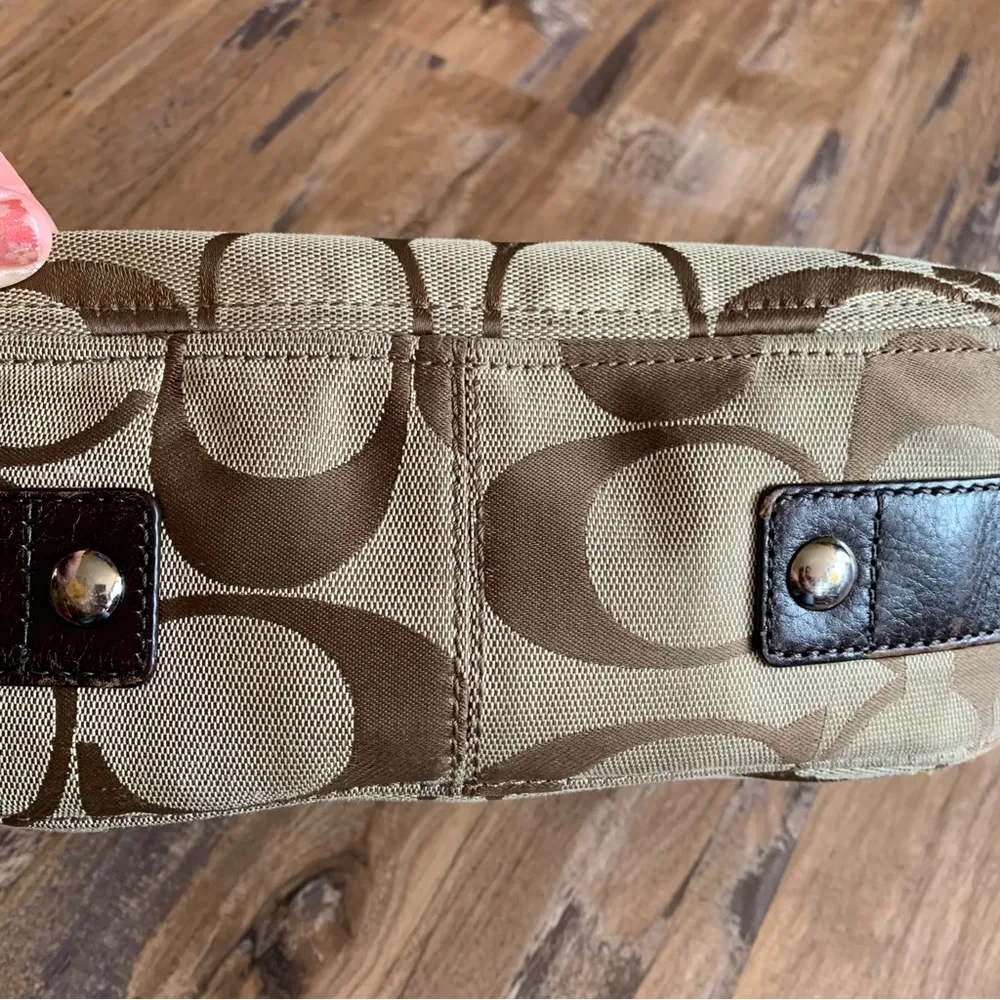 Coach  Zoe Signature Canvas & Leather Logo Shoulder Bag Purse Model D1049-F14708 - Image 2