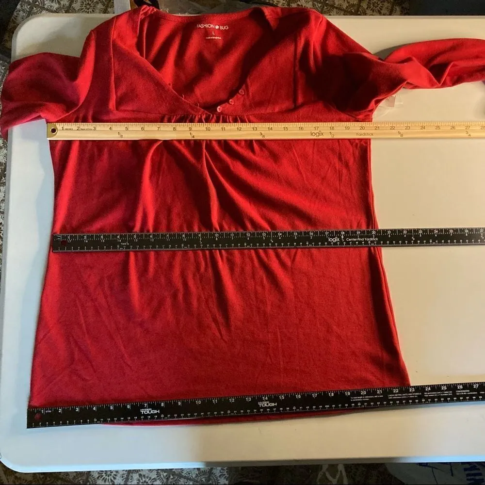 FASHION BUG, Women’s Large Red Top,New With Tags,V-neckline with buttons & loops - Image 5