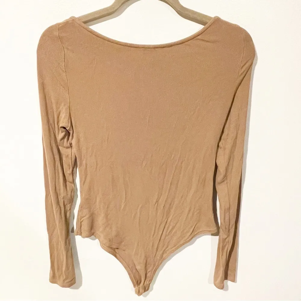 Acoa Size Large Tan Nude Long Sleeve Square Neck Ribbed Snap Bodysuit - Image 5