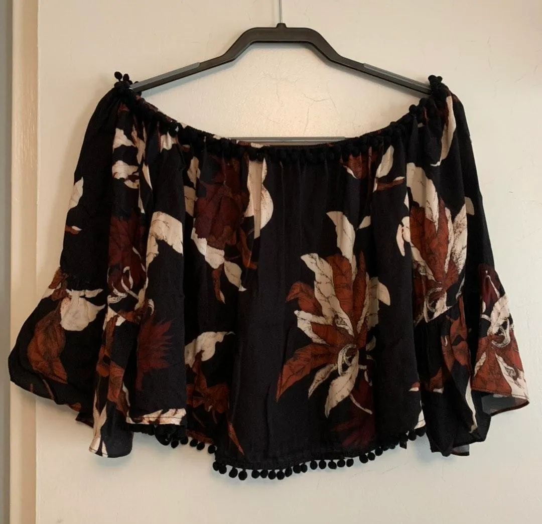 Revolve Pompom trim off the shoulder top - Image 5
