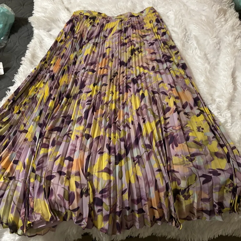 Club Monaco Purple and Yellow Floral Maxi Skirt - Image 7