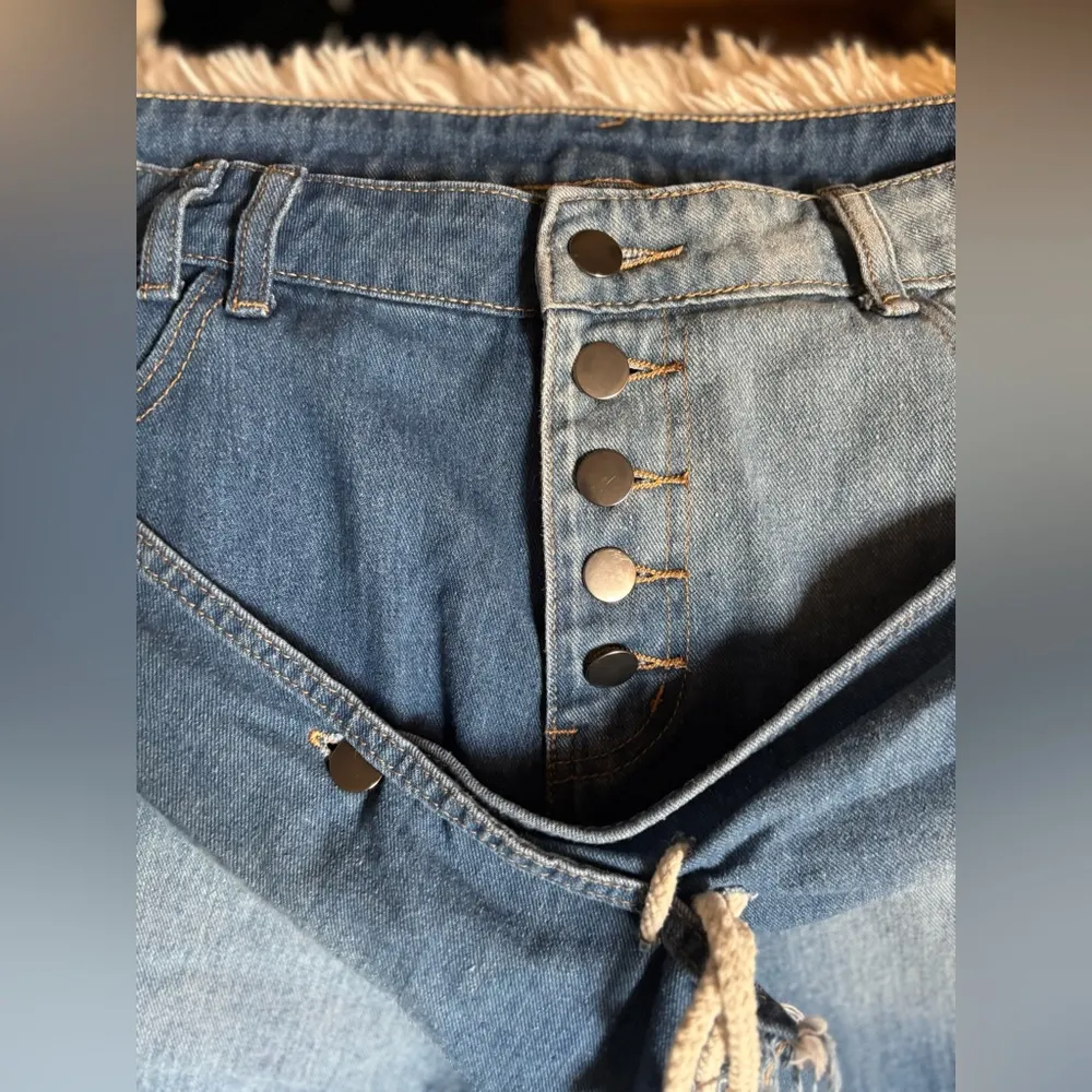 Joggings layered Blue Distressed Women's Jeans Size 12 - Image 3