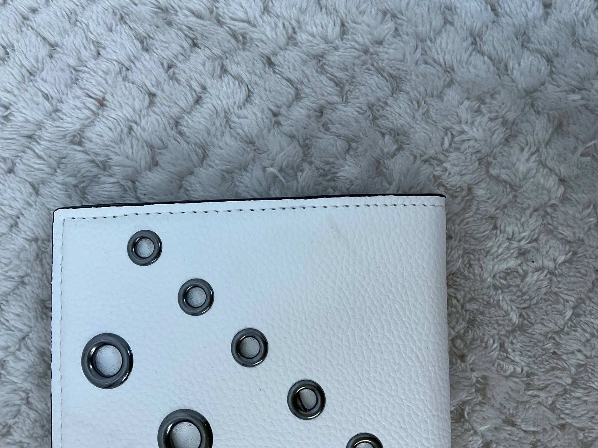 Victoria’s Secret White Eyelet Ring Wallet - Image 7