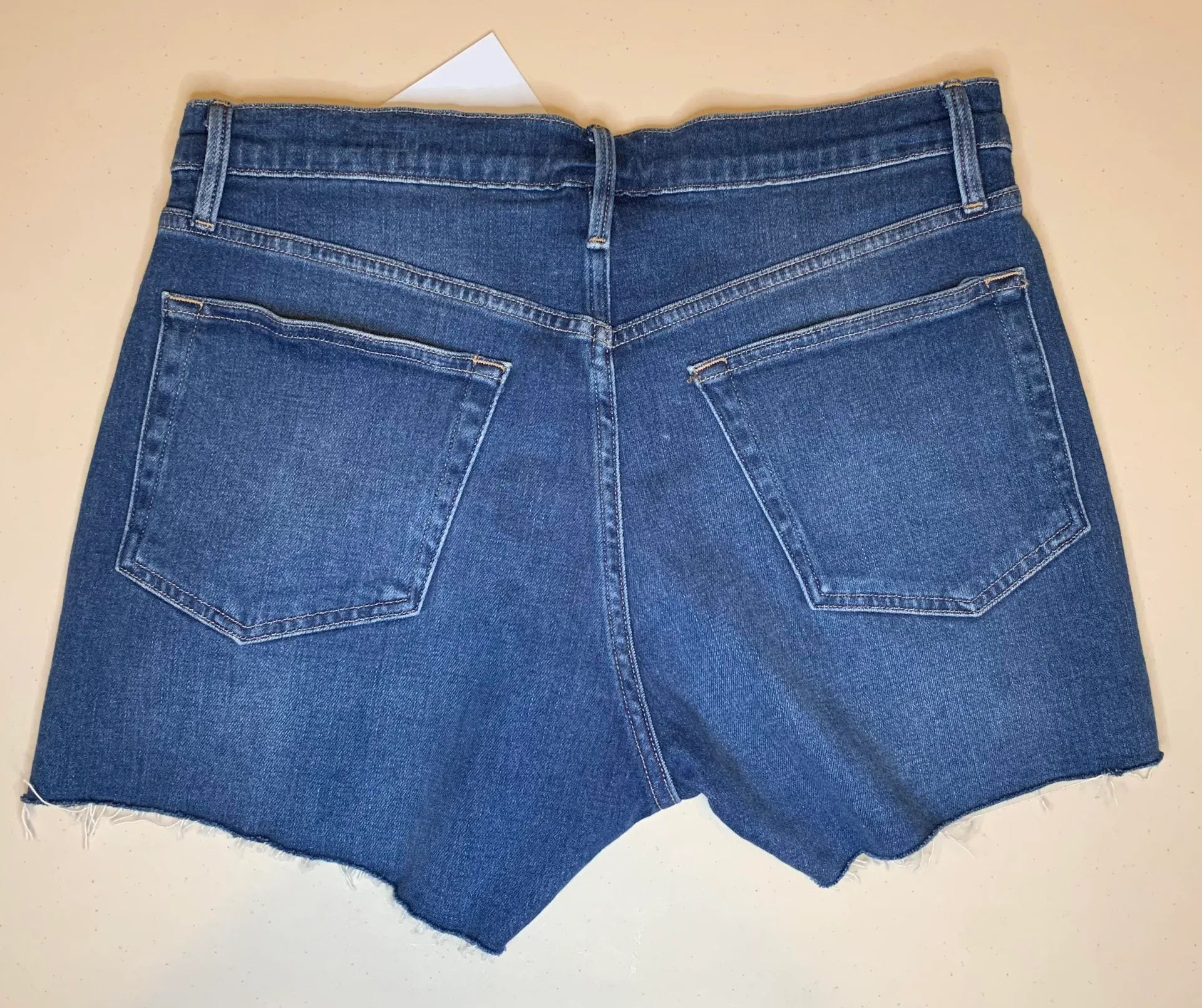 Frame Faded Raw Hem Mid Length Jean Shorts - Image 5