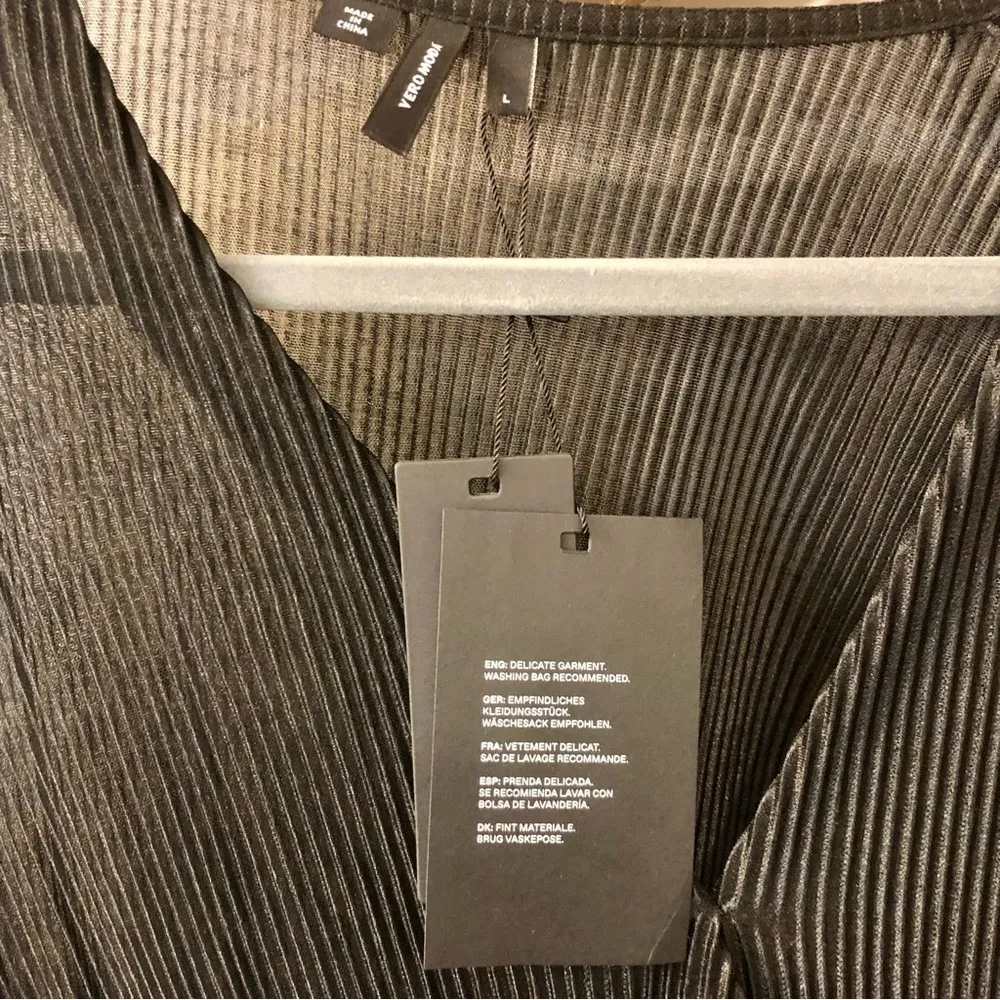 NWT Vera Moda Dagny Plisse Black Dress - Image 13