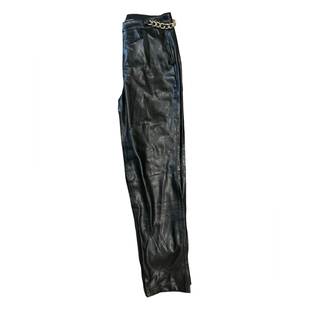 Elie Tahari Exclusive vegan leather black pant with side gold chains size 4 - Image 2