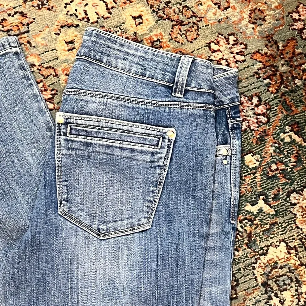 FINAL PRICE NWT White House Black Market Skinny Flared Jeans - Image 4