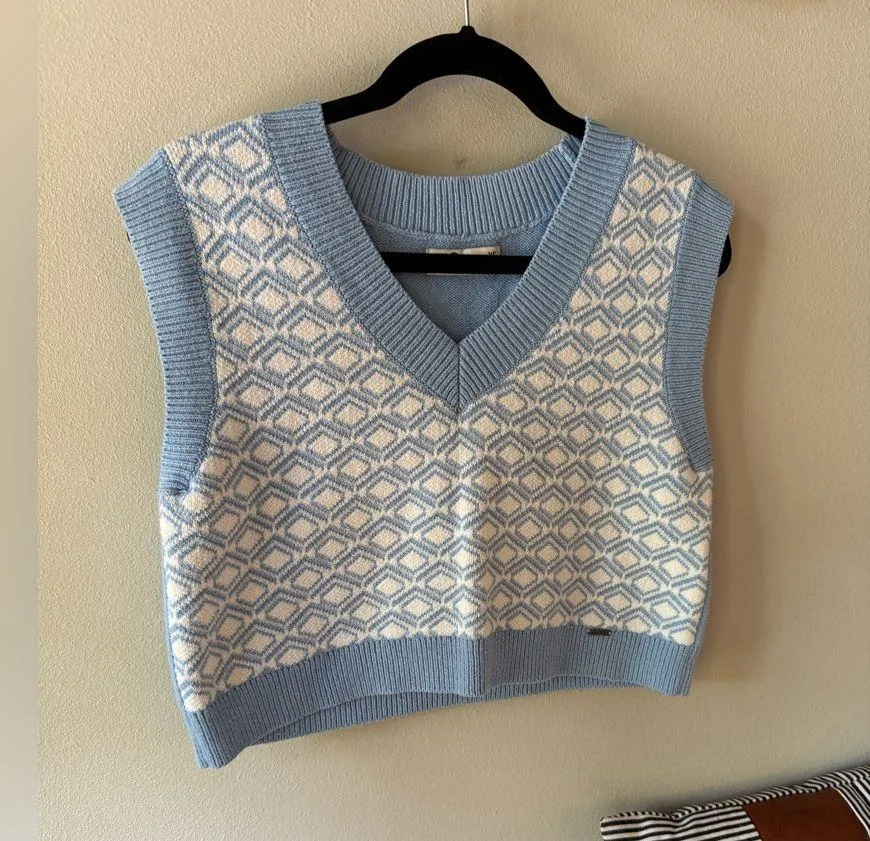 Hollister California Blue And White Sweater V-Neck Vest XS NWOT - Image 2