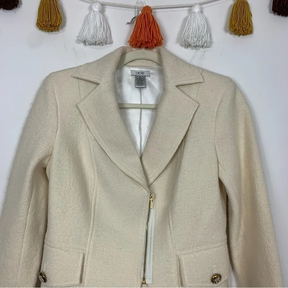 Cache  Boiled Wool Cream Jacket Size Small - Image 3