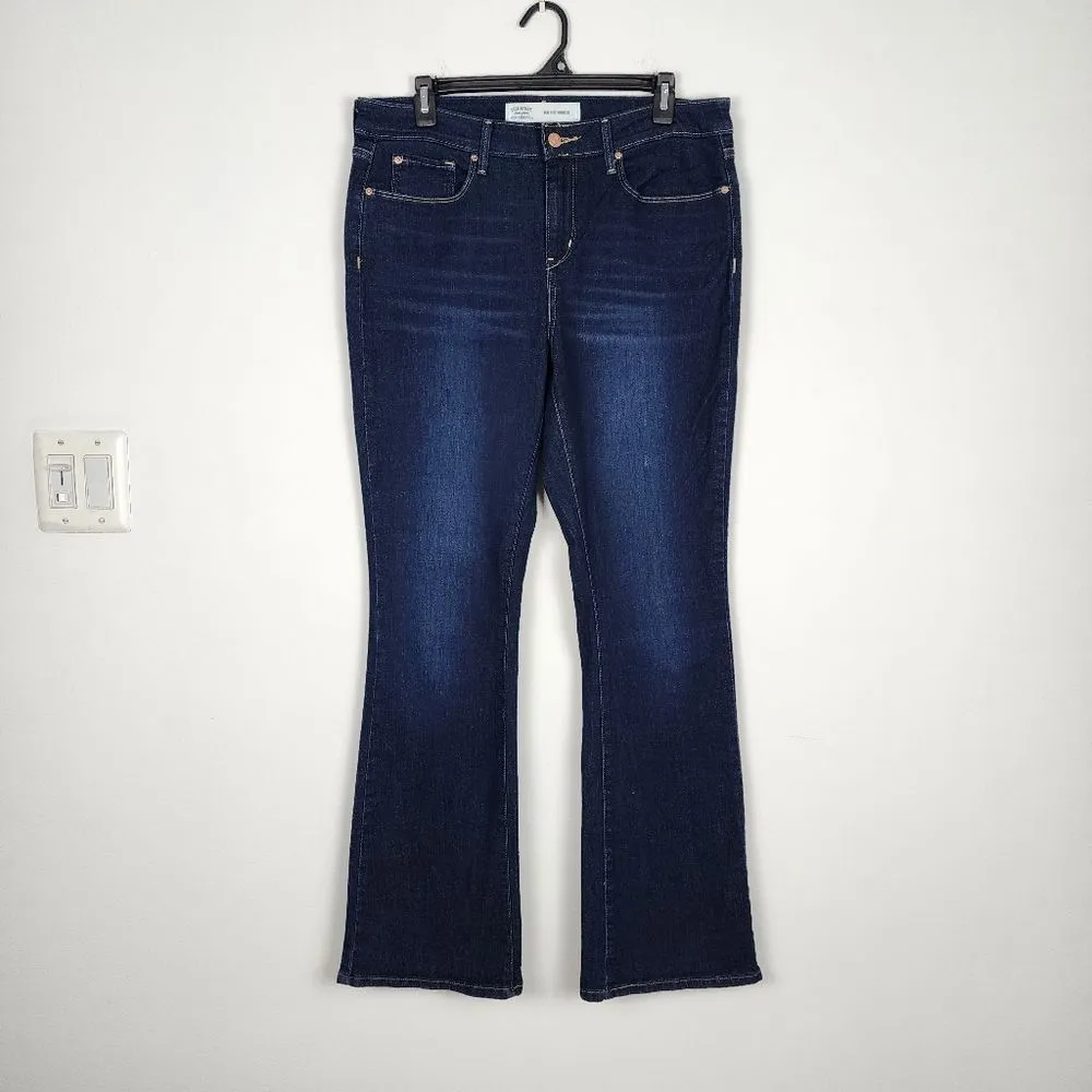 Signature by Levi Strauss Women's Mid Rise Bootcut Jeans Size 12 - Image 13