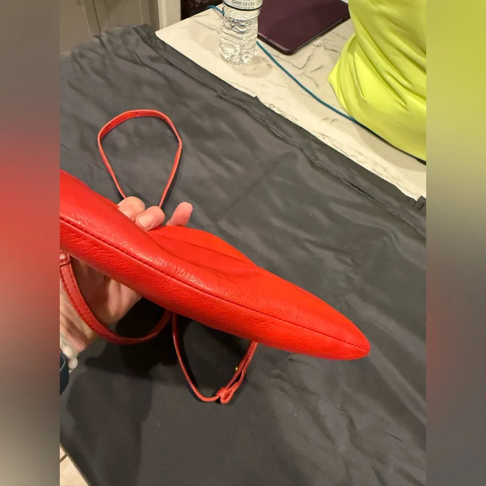 Madewell The Puff Crossbody Bag in Red Leather - Image 13