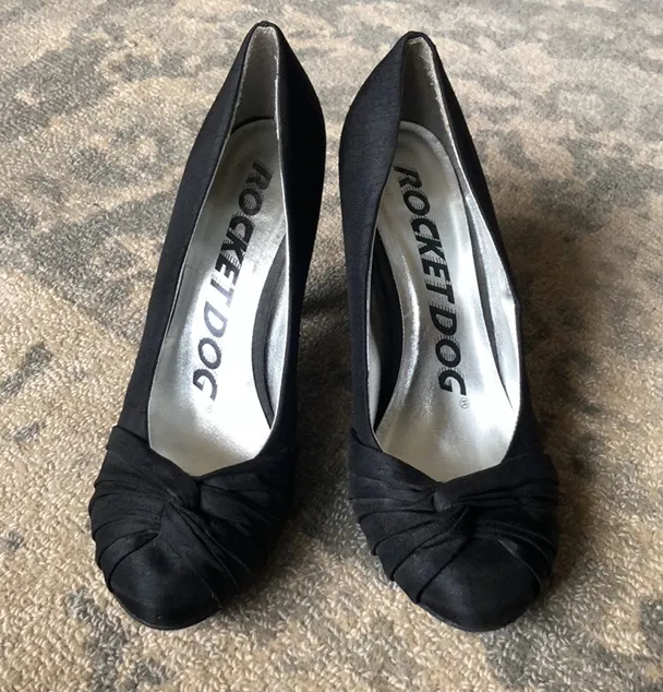 Rocket Dog Basic Black Heels - Image 2