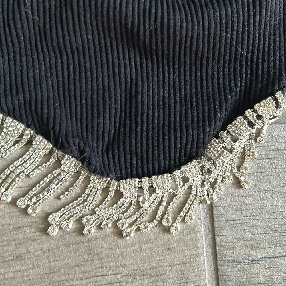 Zara rhinestone trim crop top - Image 3