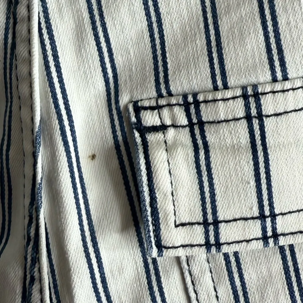 Judy Blue Navy and White Striped High Waist Shorts size large - Image 8