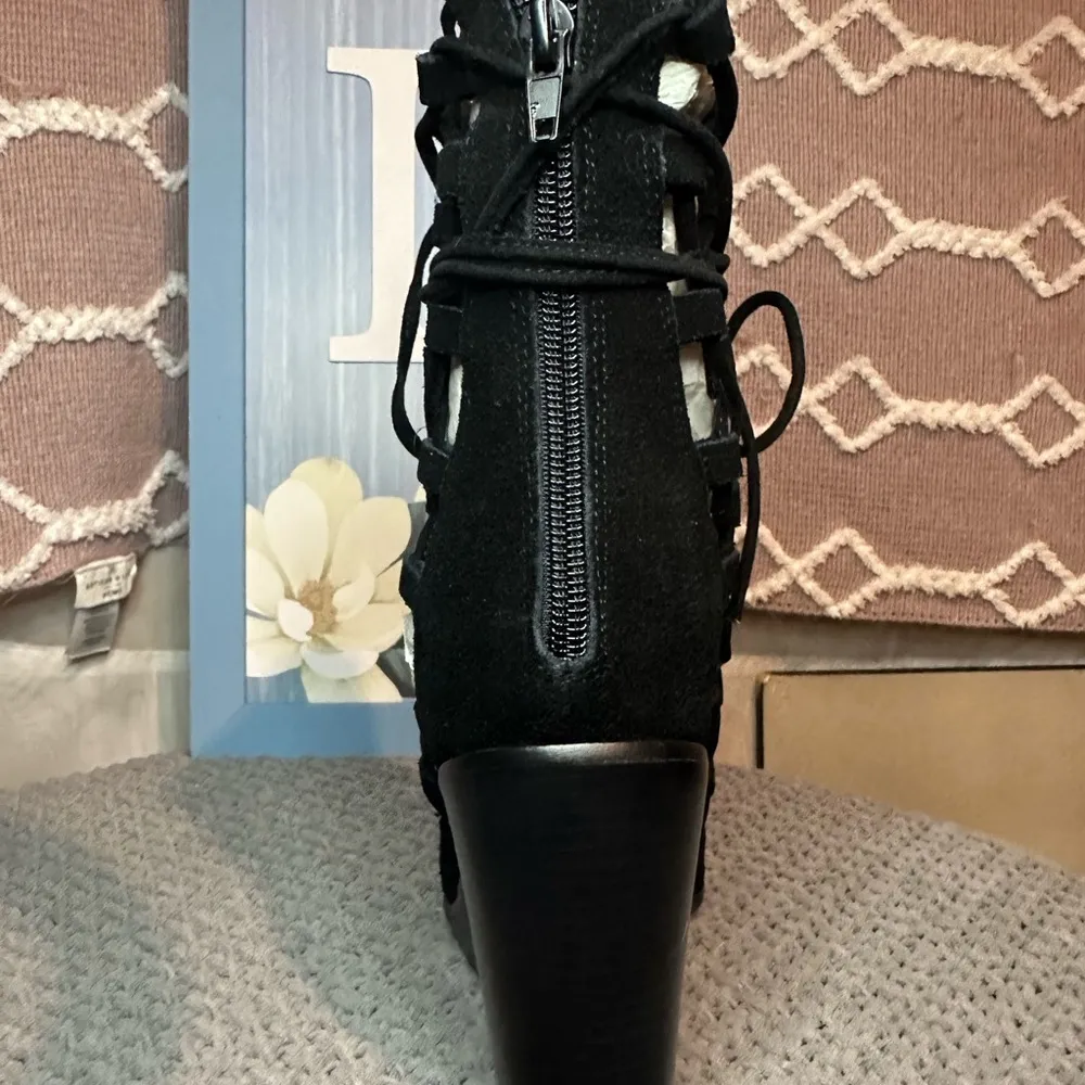 NEW in box Free People Jeffrey Campbell Lace Up Black Strappy High Heels - Image 5