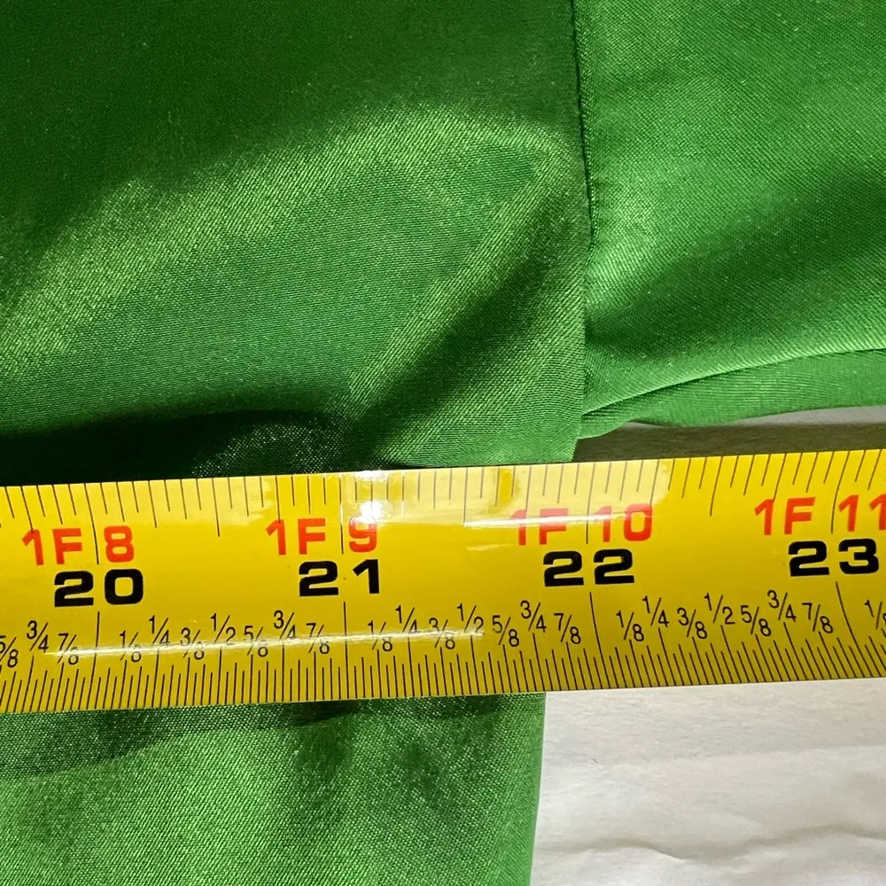 Victoria’s Secret kelly green silky S pajama top sleep casual long sleeve button - Image 8