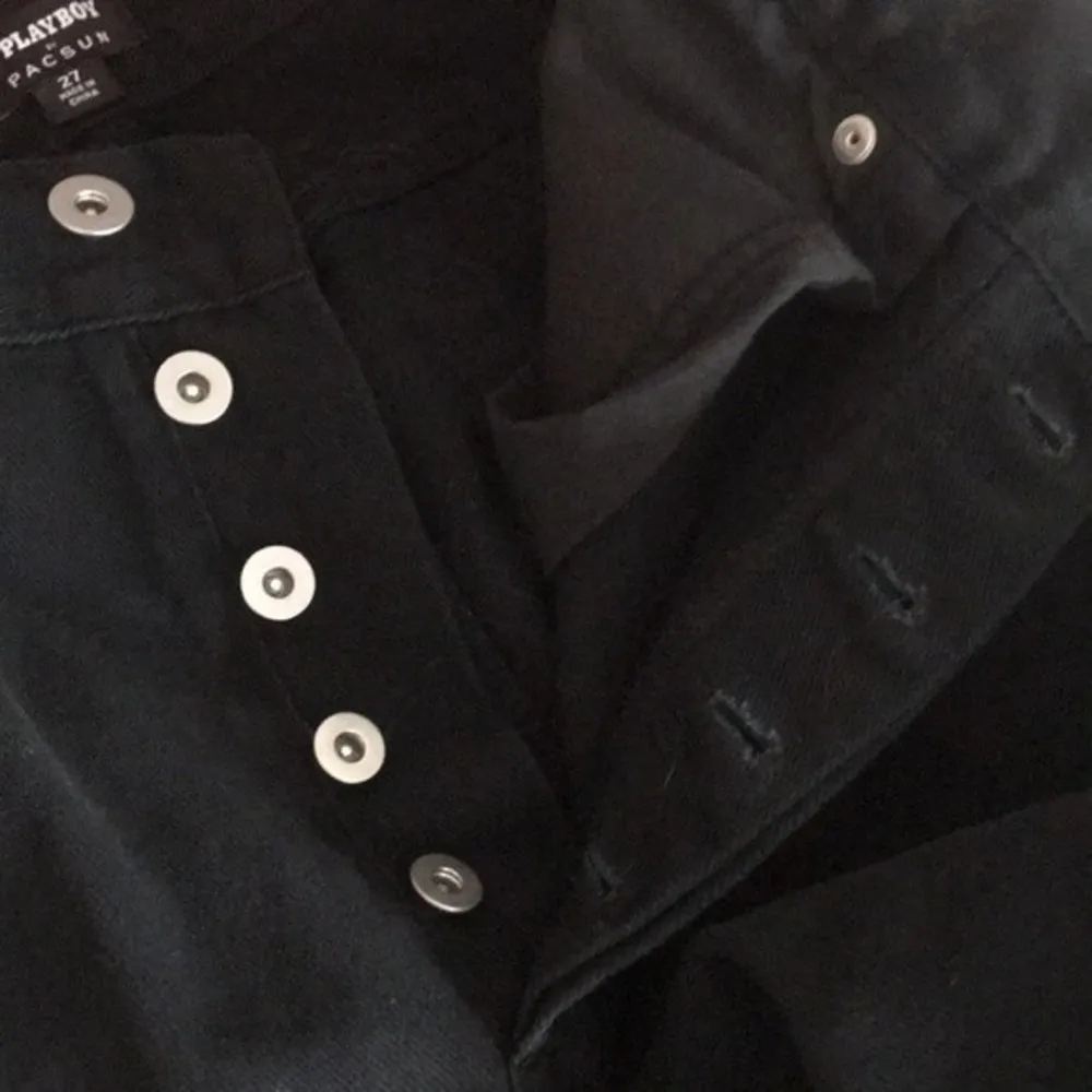 Playboy by pac-sun black button fly high waisted denim jeans size 27 cute - Image 14