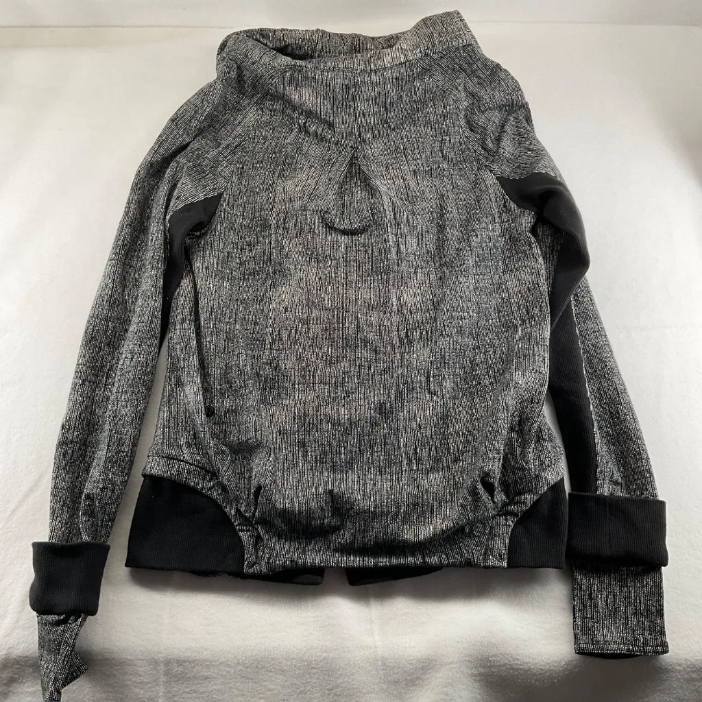 Lululemon To Class Button Up Womans gray Jacket SZ8 bust36 - Image 3