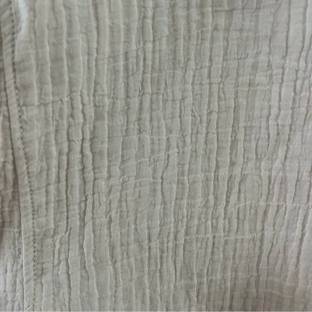 Max Studio  Cotton Linen Blend Blazer. Features two-button closure, front pockets - Image 11