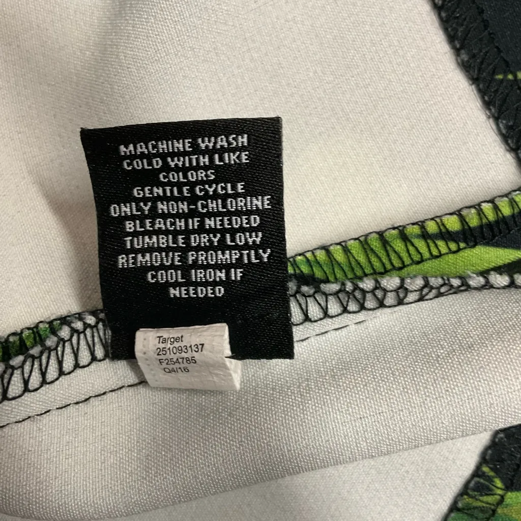 Victoria Beckham for Target Black Floral‎ A - Image 10