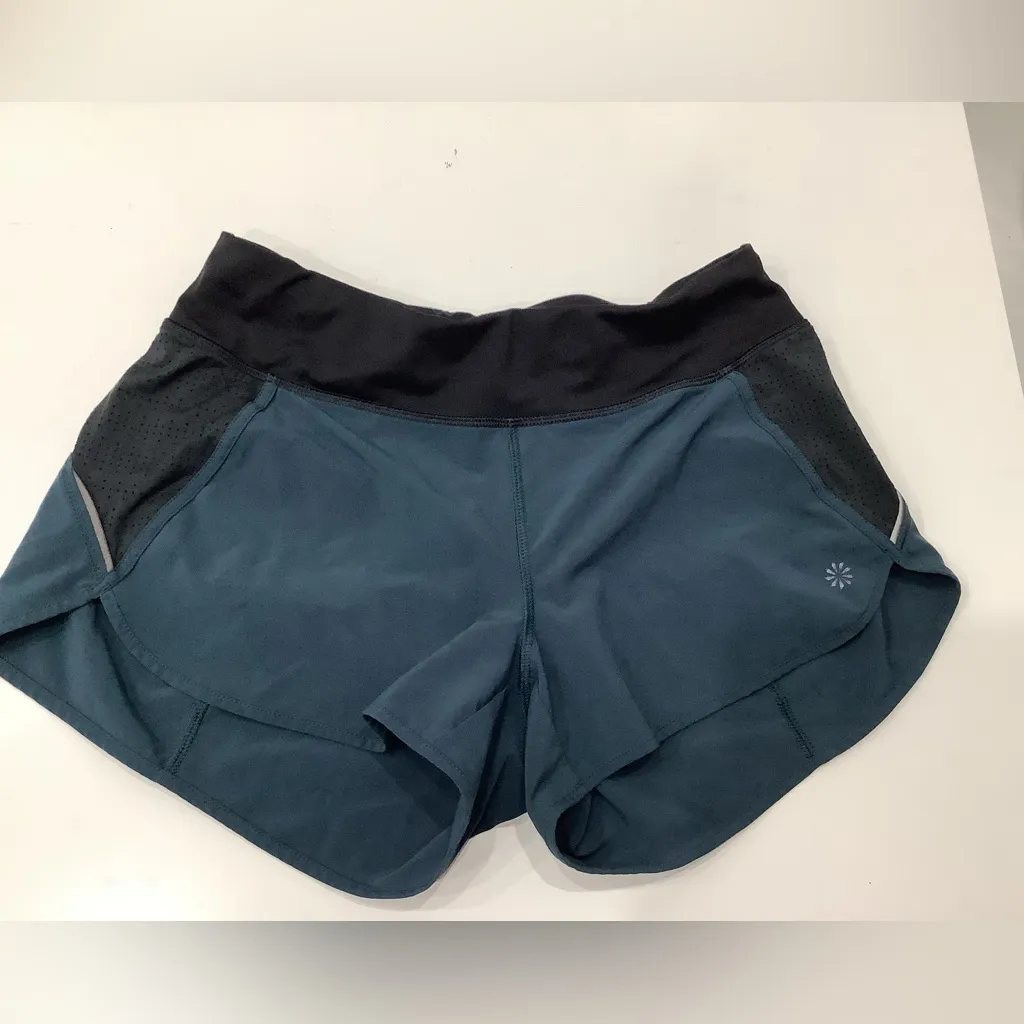 ATHLETA shorts and joggers in GREAT condition - Image 3