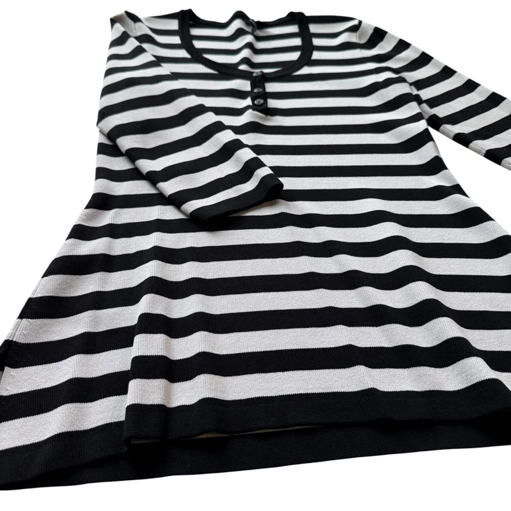 Venini Striped Henley Sweater Black White Size Medium Pullover business casual - Image 5