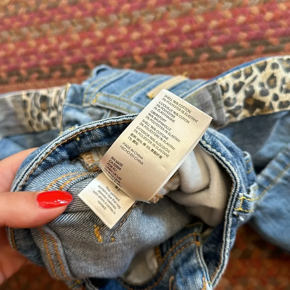 PILCRO & THE LETTERPRESS ANTHROPOLOGIE CHEETAH CAMO DISTRESSED JEANS - Image 5