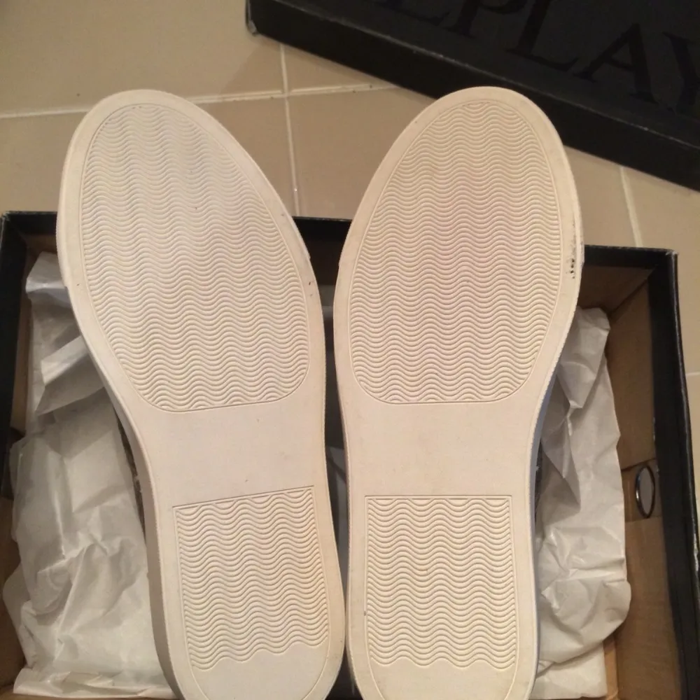 Replay women's size 37 EU shiny platinum canvas mid top HALL flat bottom sneaker Gold - Image 4